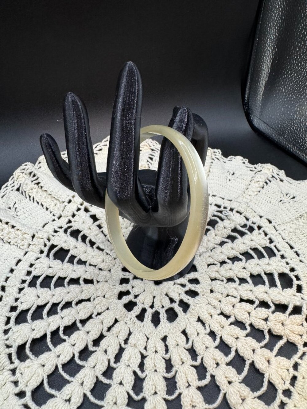 VTG 1950s Moonglow Lucite Bangle Creamy White Mid Century Swirl Pearl Bracelet